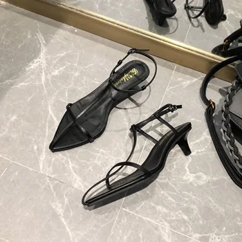 2023 Новые брендовые женские сандалии, модные женские гладиаторские туфли с узкой лентой на низком каблуке, с острым носком и пряжкой на щиколотке, Zapatos Muje
