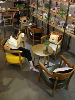 Индивидуальная комбинация стола и стула в кафе для отдыха с карточным сиденьем, магазин чая с молоком, магазин десертов, столовая мебель из массива дерева