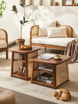 Квадратный журнальный столик в скандинавском стиле с сочетанием высоких и низких краев из массива дерева, ротанга, маленький и низкий столик в японском стиле