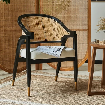 Обеденный стул из массива дерева с мягкой сумкой, ротанговый стул, подлокотник для отдыха, журнальный столик для кофейни