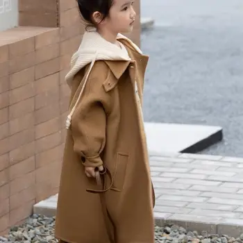Пальто для девочек 2023, новое весенне-осенне-зимнее шерстяное пальто, корейское шерстяное пальто средней длины, теплая ветровка.